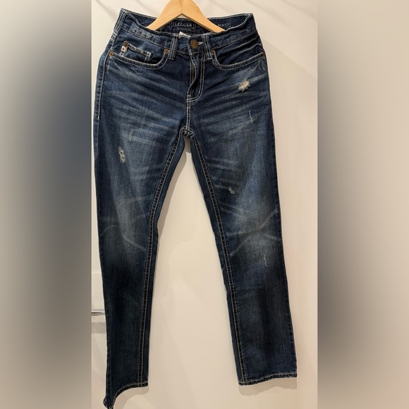 Bootlegger Jeans Men's Dark Blue Straight Jeans with Excellent Condition - Picture 4 of 9